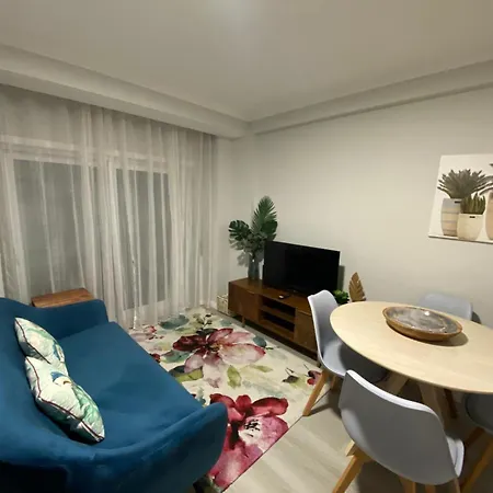 Apartament Alboi *